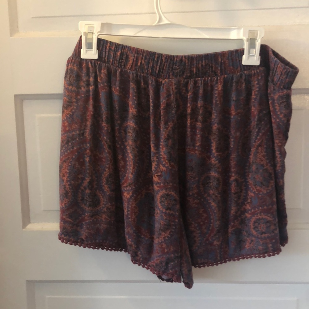 Print shorts